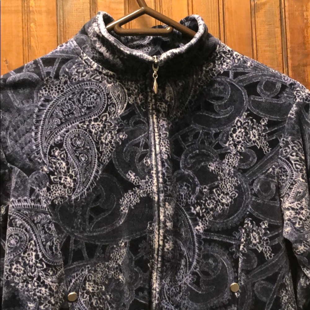 Jane Ashley Fleece Jacket BlueGrey & White Paisley